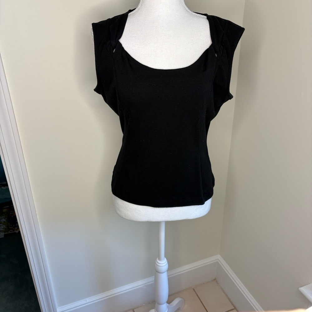 JohnPaulRichard Black Sleeveless Top. Large
